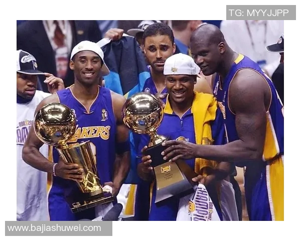 2003年奇才与湖人对决回顾：历史交锋与传奇球员的巅峰对抗